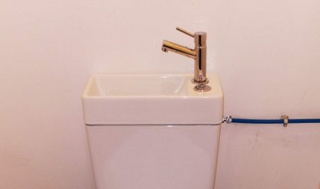  Remplacement d’un wc par un wc avec lave main intégré à Neuilly-sur-Seine