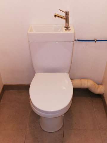  Remplacement d’un wc par un wc avec lave main intégré à Neuilly-sur-Seine
